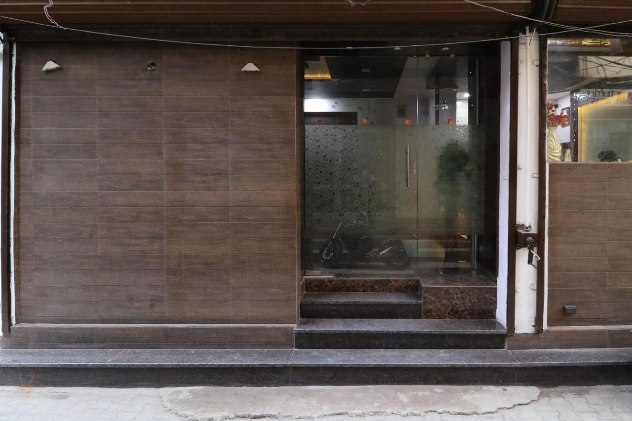 Oyo 29637 Hotel Kakkar Ludhiana Eksteriør bilde