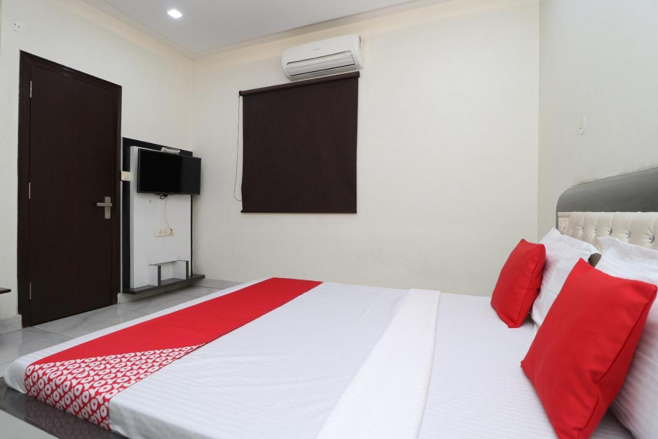 Oyo 29637 Hotel Kakkar Ludhiana Eksteriør bilde