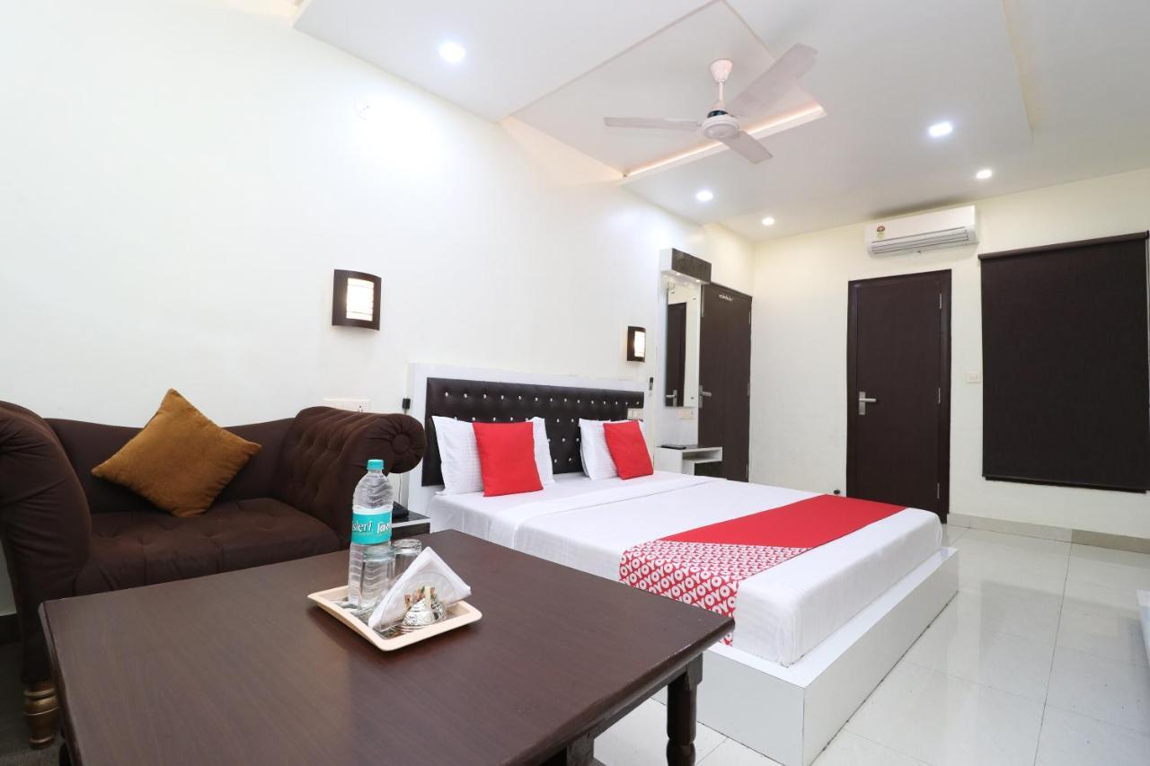 Oyo 29637 Hotel Kakkar Ludhiana Rom bilde