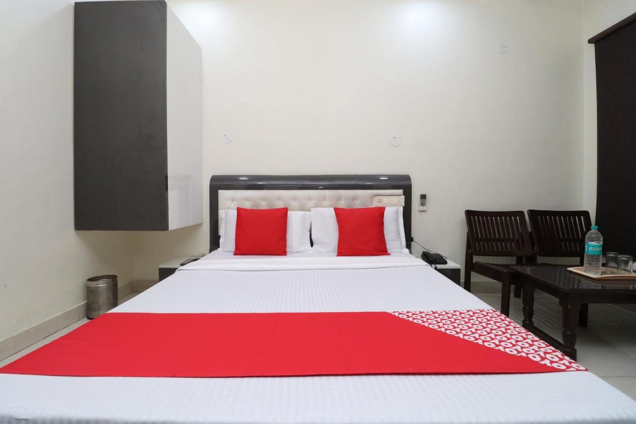 Oyo 29637 Hotel Kakkar Ludhiana Eksteriør bilde